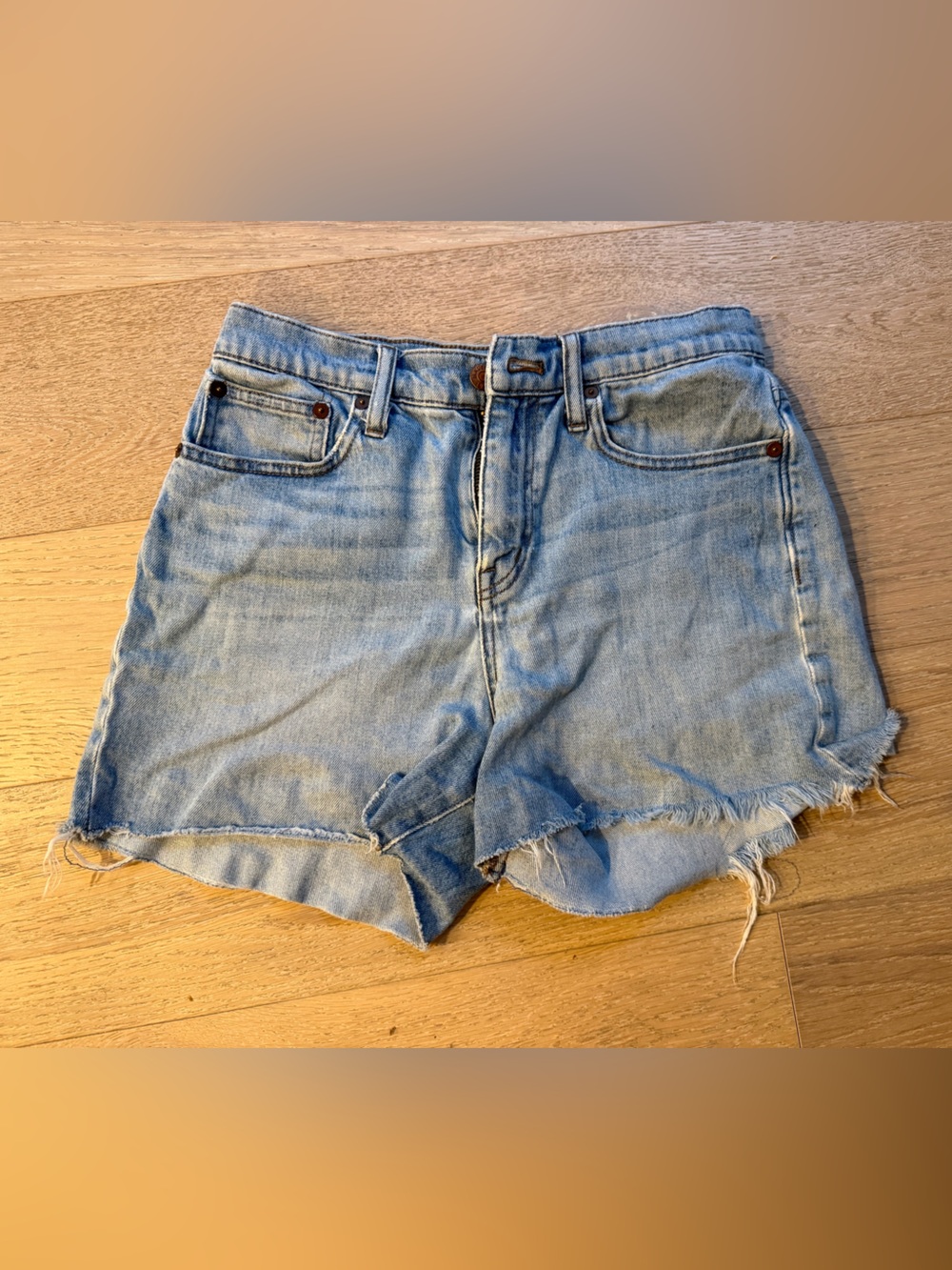 Madewell Light Wash Distressed Raw Hem Denim Cutoff Shorts Size 26